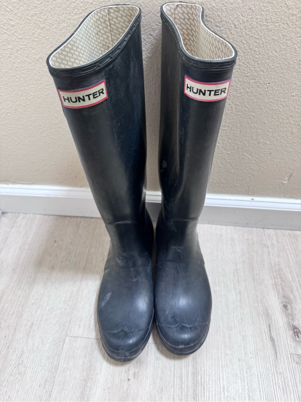 Hunter Beige Lined Rain Boot Interior Label